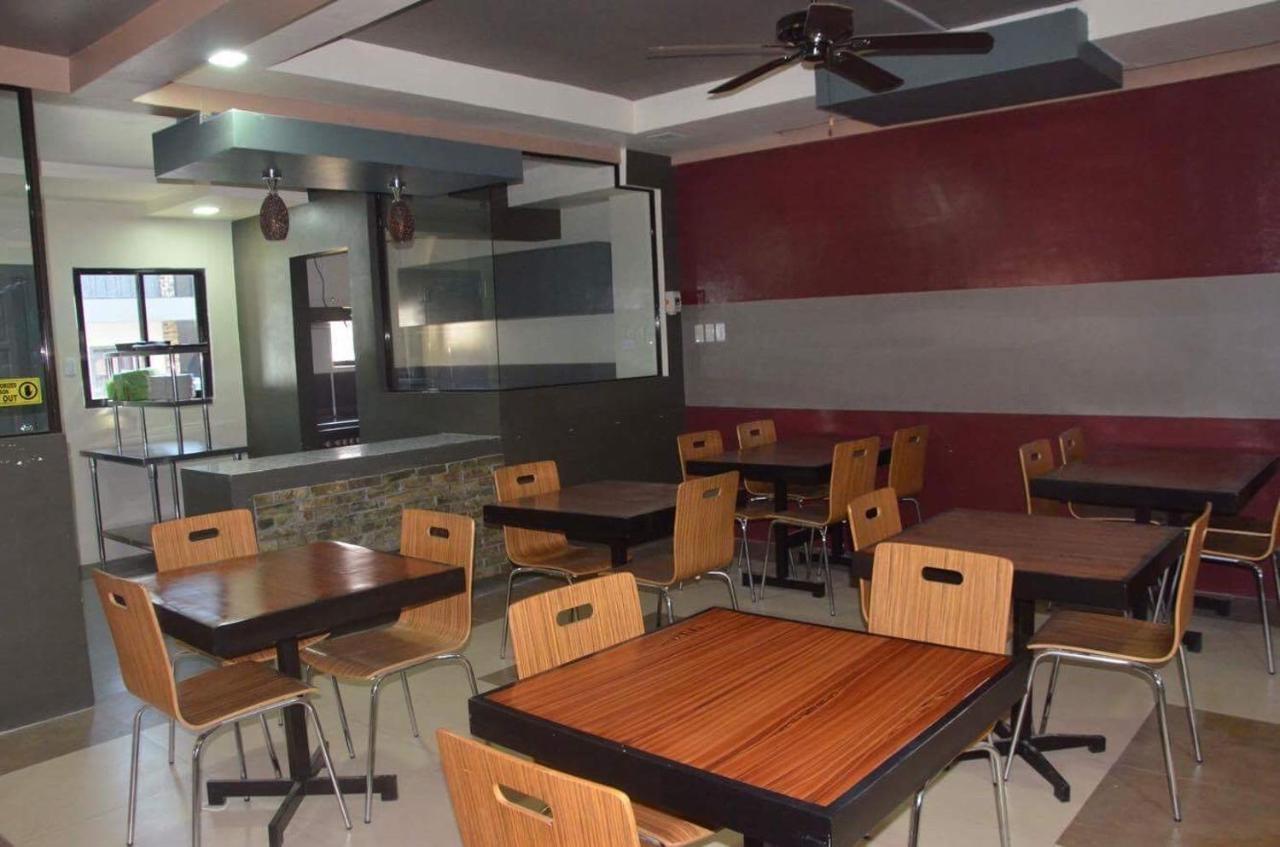 Jared Suites Upper Digos Esterno foto