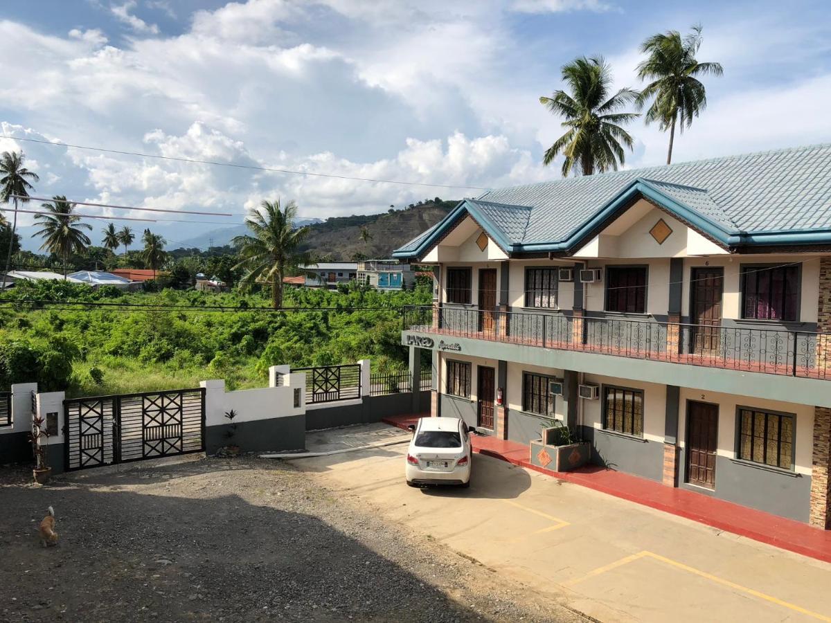 Jared Suites Upper Digos Esterno foto