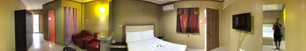 Jared Suites Upper Digos Esterno foto